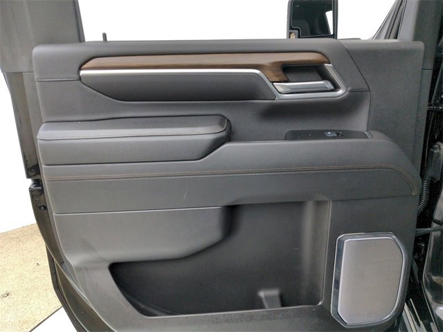 Used 2024 Chevrolet Silverado 3500 High Country image 39