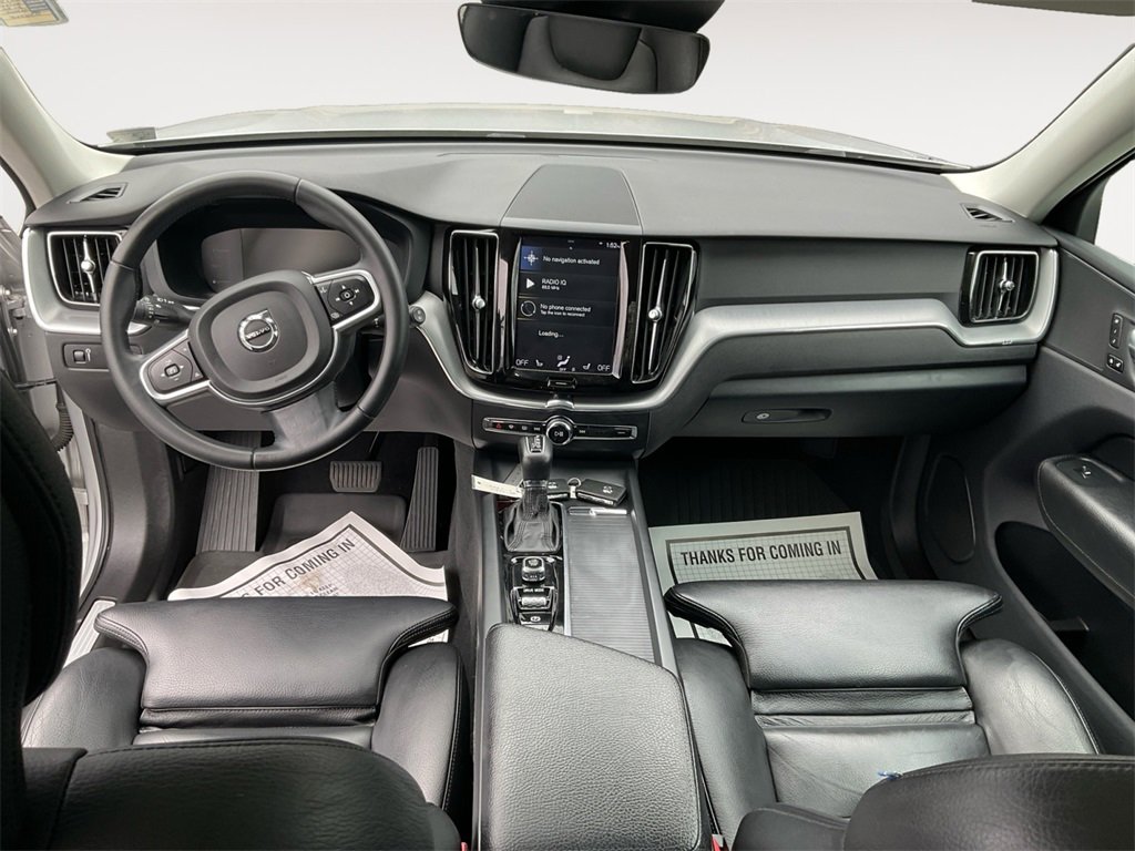 Used 2019 Volvo XC60 T6 Momentum w/ Premium Package image 10