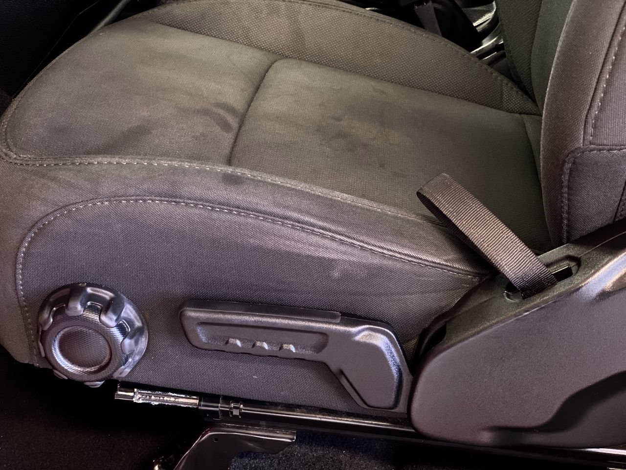 Used 2023 Jeep Wrangler Unlimited Sport AWD/4WD image 17
