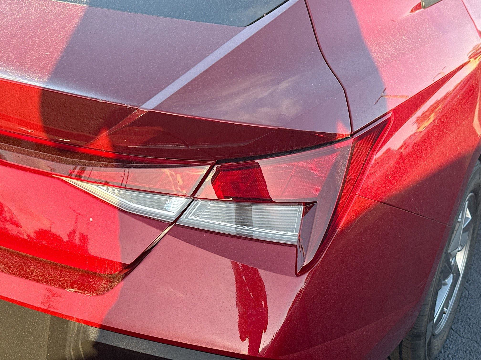 Used 2025 Hyundai Elantra SE image 24