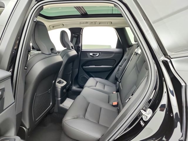 New 2026 Volvo XC60 T8 Plus w/ Climate Package AWD/4WD image 28