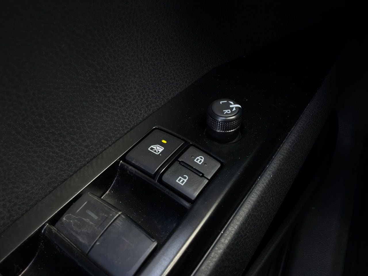 Used 2026 Toyota Camry SE FWD image 23