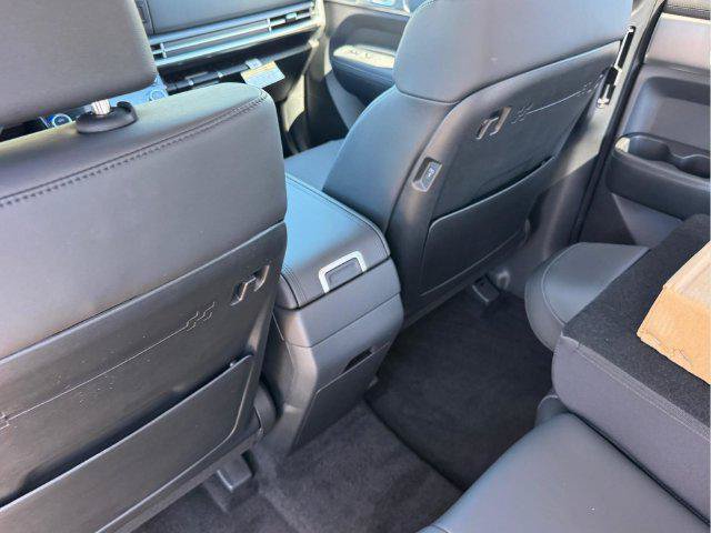 New 2027 Hyundai Santa Fe SEL FWD image 16