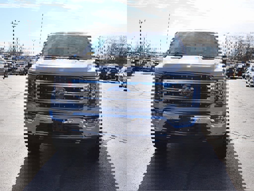 Used 2023 Ford F150 Lariat w/ Equipment Group 502A High image 3