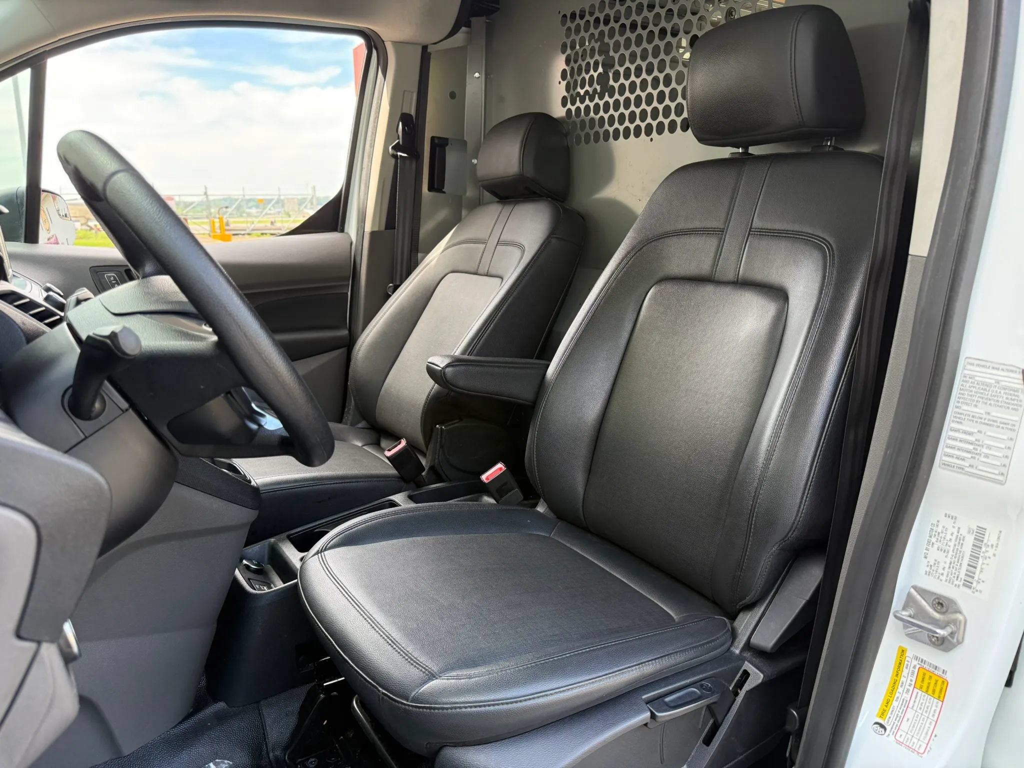 Used 2019 Ford Transit Connect XL FWD image 27