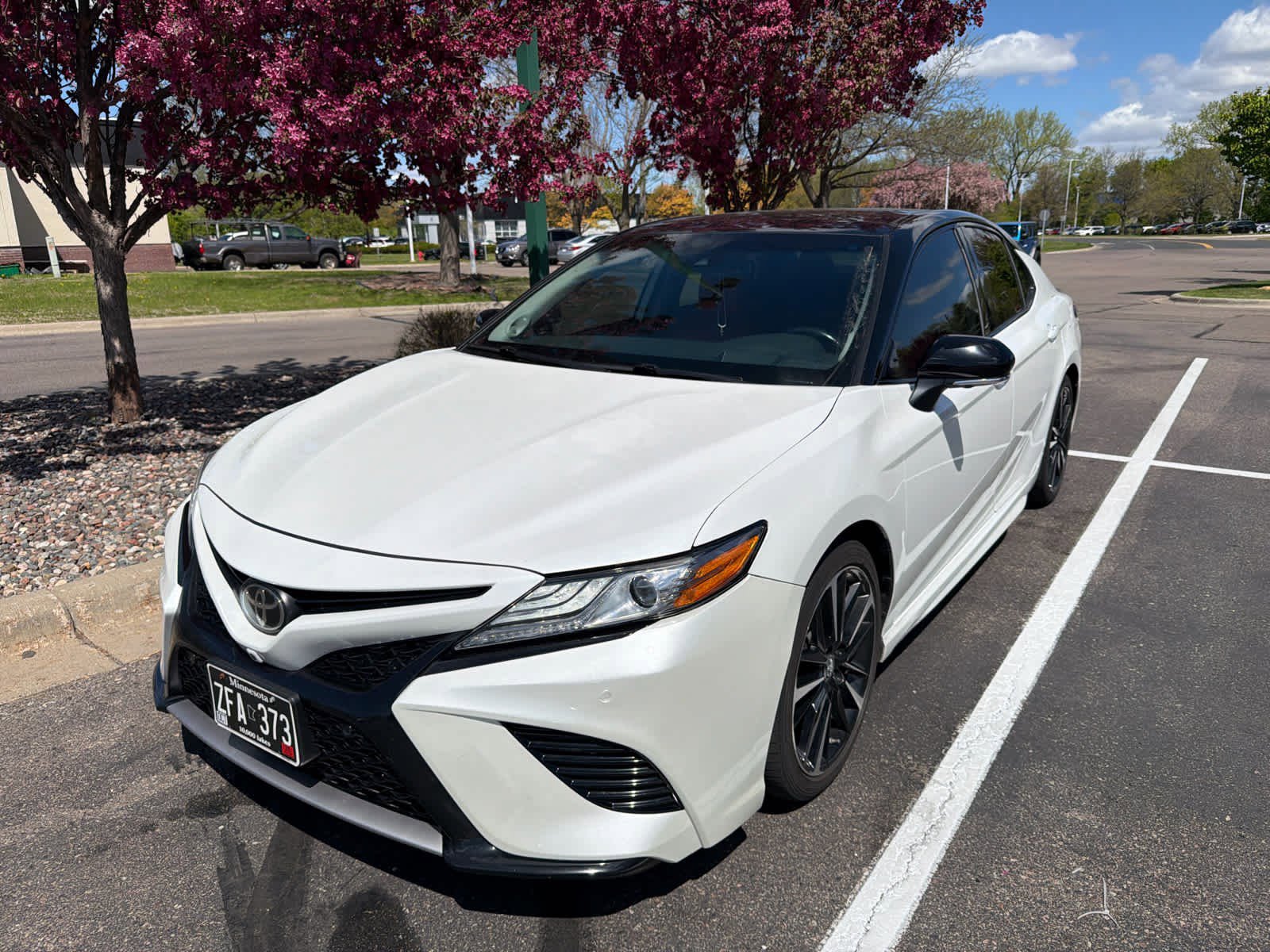 Used 2019 Toyota Camry XSE w/ Driver Assist Package FWD image 2
