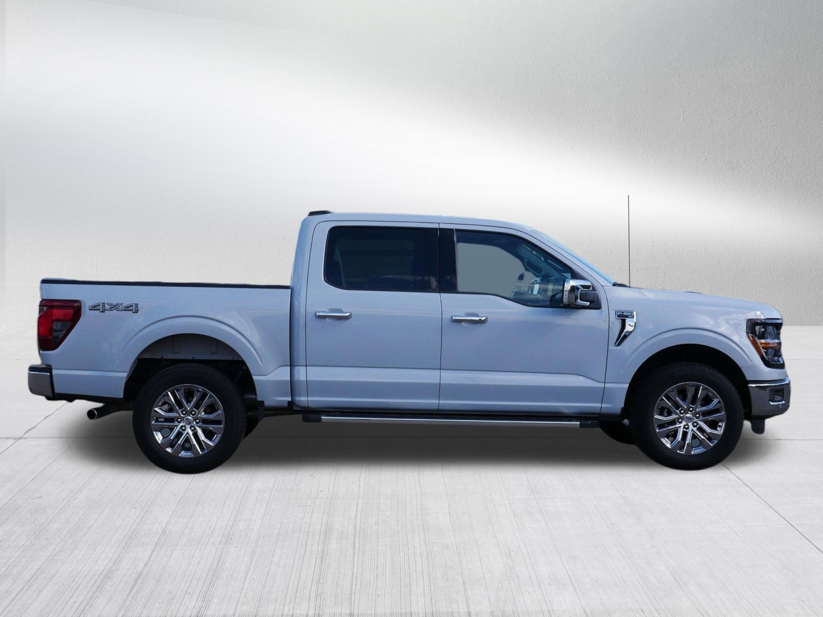 Used 2025 Ford F150 XLT w/ Equipment Group 303A High AWD/4WD image 8