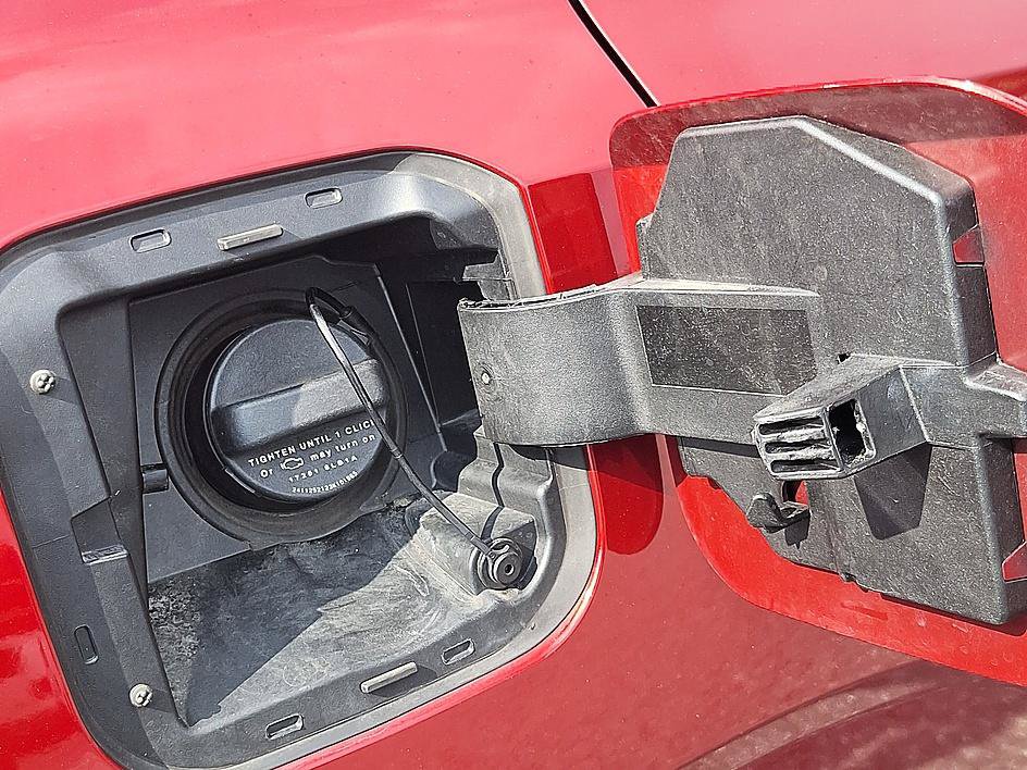 Certified 2025 Nissan Sentra SV FWD image 27