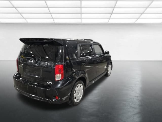 Used 2014 Scion xB FWD image 4