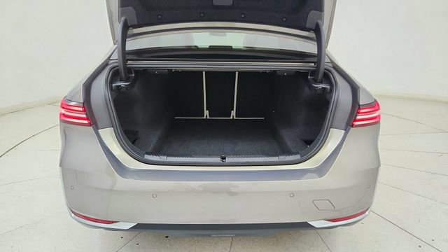 Used 2025 BMW 530i RWD image 14