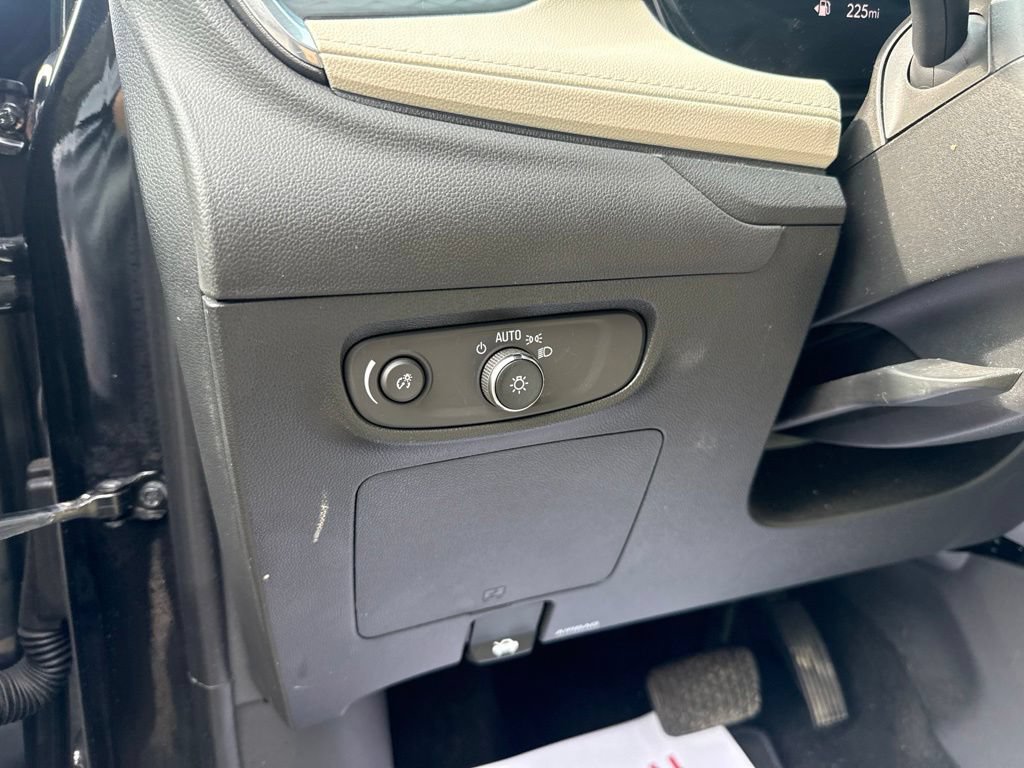 Used 2024 Buick Encore GX Avenir AWD/4WD image 15