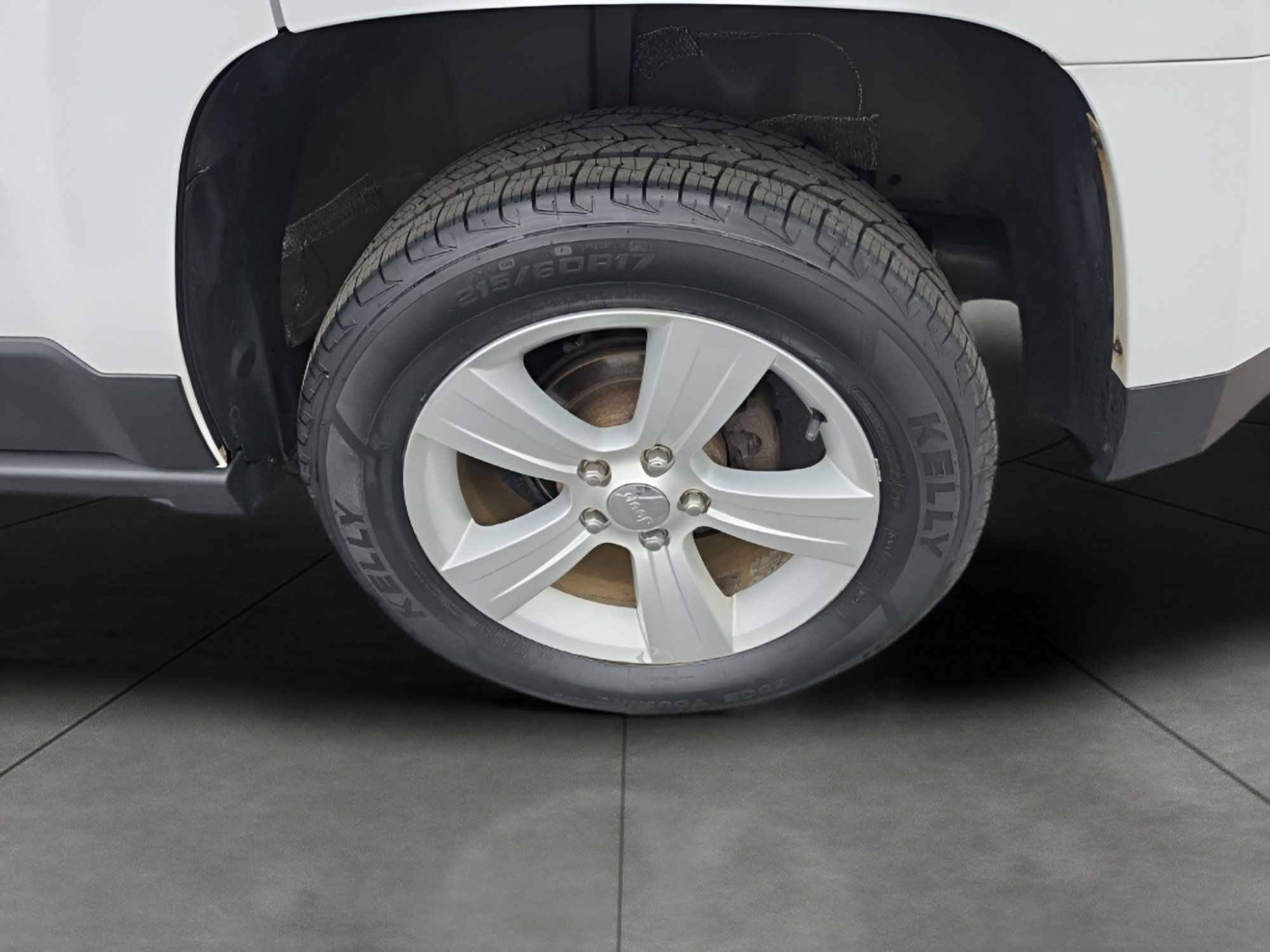 Used 2016 Jeep Patriot Latitude image 11