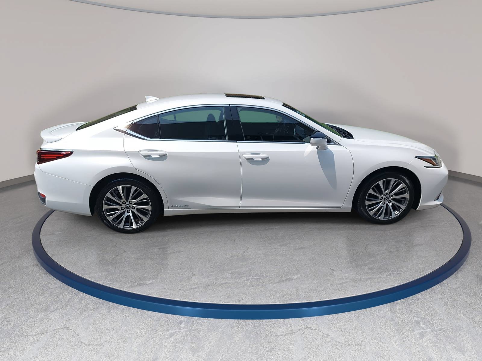 Used 2019 Lexus ES 300h w/ Premium Package FWD image 4