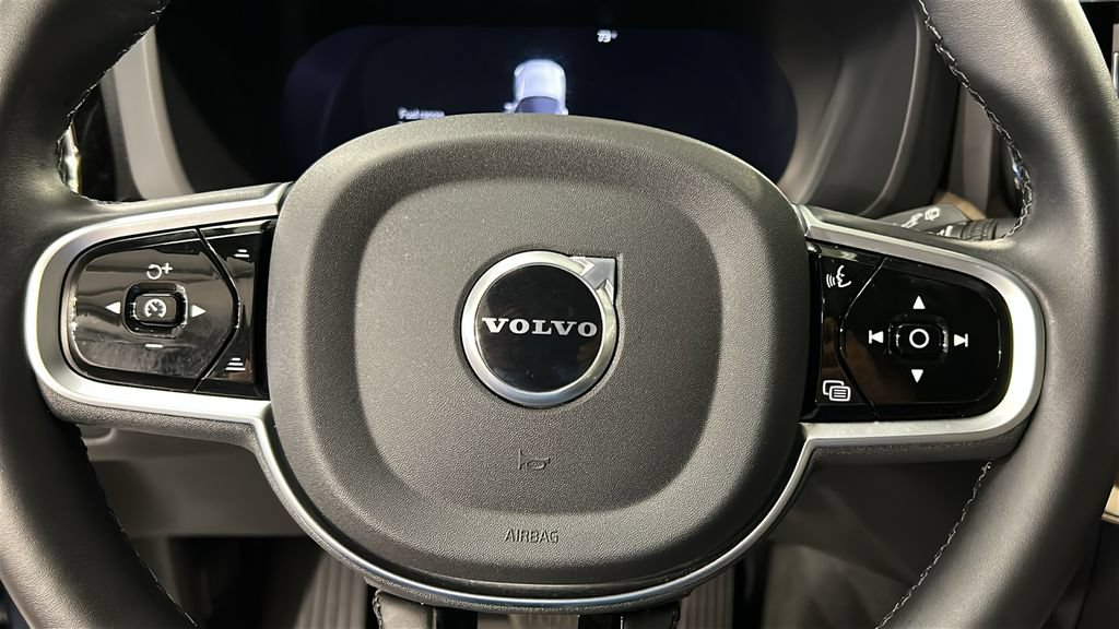 Certified 2026 Volvo XC60 B5 Plus AWD/4WD image 12