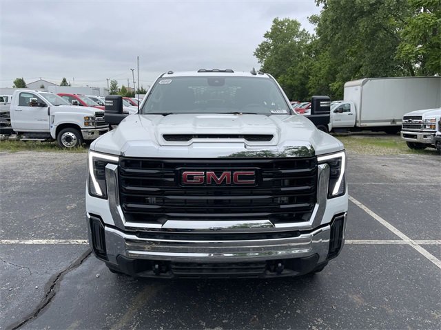 New 2025 GMC Sierra 3500 Pro w/ Convenience Package image 2