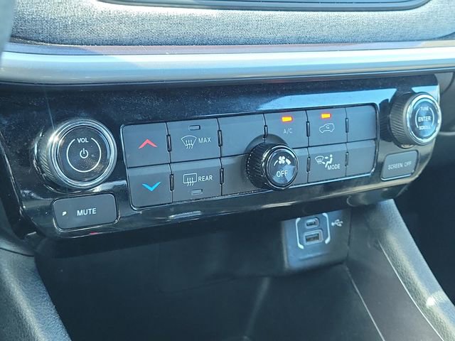 Used 2023 Jeep Compass Sport image 30