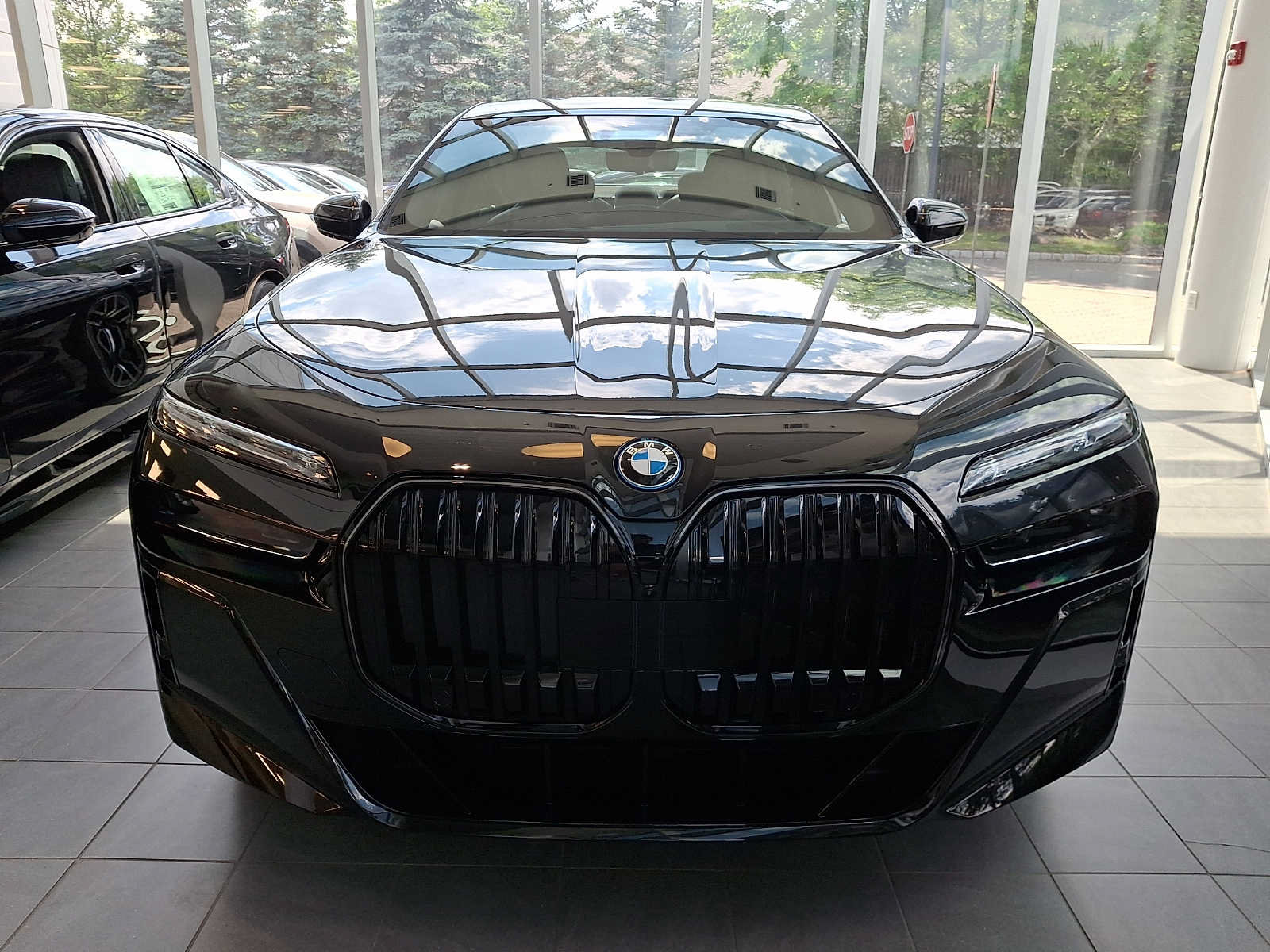 New 2026 BMW i7 xDrive60 w/ Executive Package AWD/4WD image 2