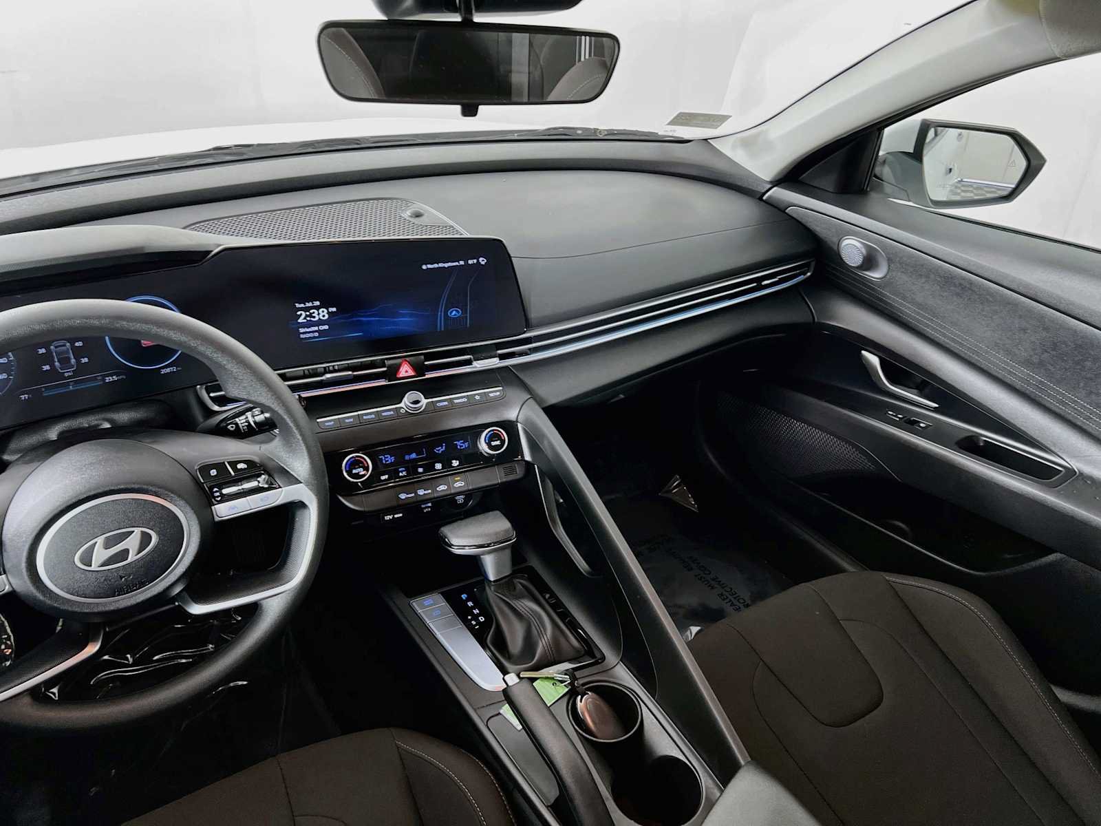 Certified 2024 Hyundai Elantra SEL FWD image 23