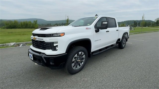 New 2025 Chevrolet Silverado 2500 Custom w/ Custom Value Package image 4