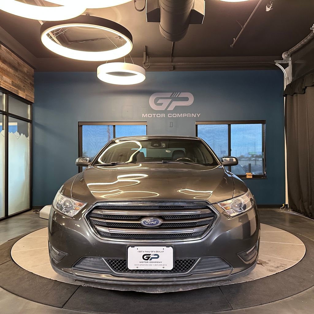 Used 2018 Ford Taurus Limited FWD image 8