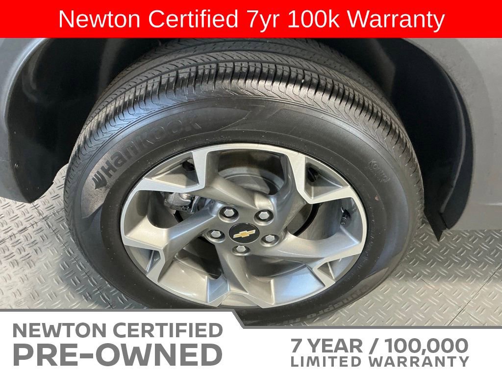 Used 2025 Chevrolet Trax LT w/ LT Convenience Package FWD image 43