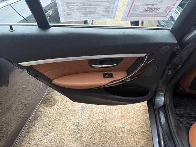 Used 2016 BMW 340i xDrive Sedan AWD/4WD image 17