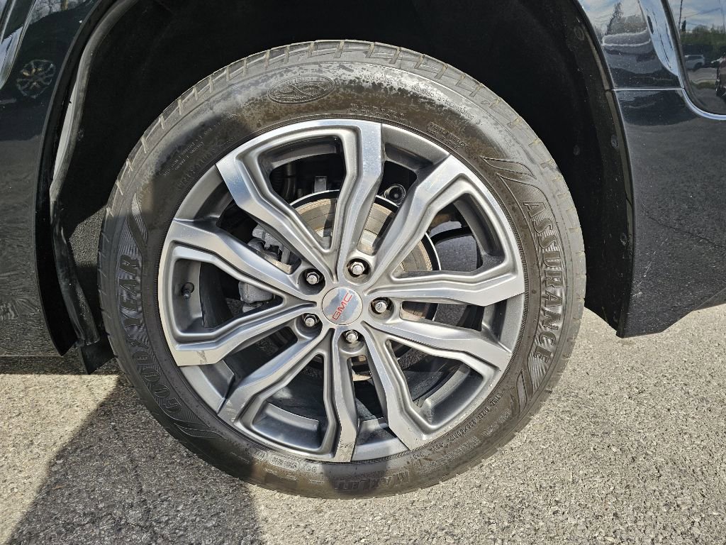 Used 2018 GMC Terrain Denali w/ Advanced Safety Package FWD image 17