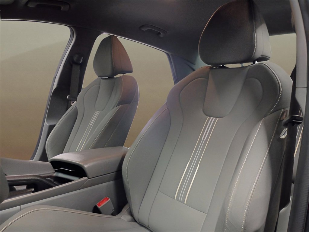 Certified 2024 Hyundai Elantra SEL image 20