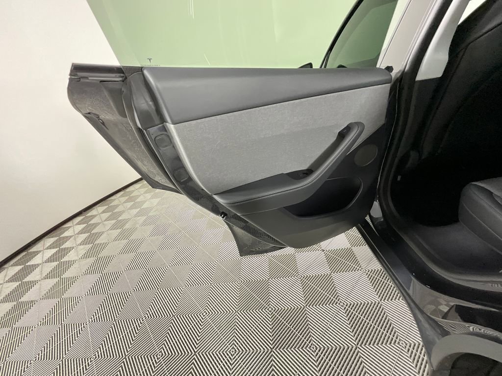 Used 2026 Tesla Model Y Long Range RWD image 25