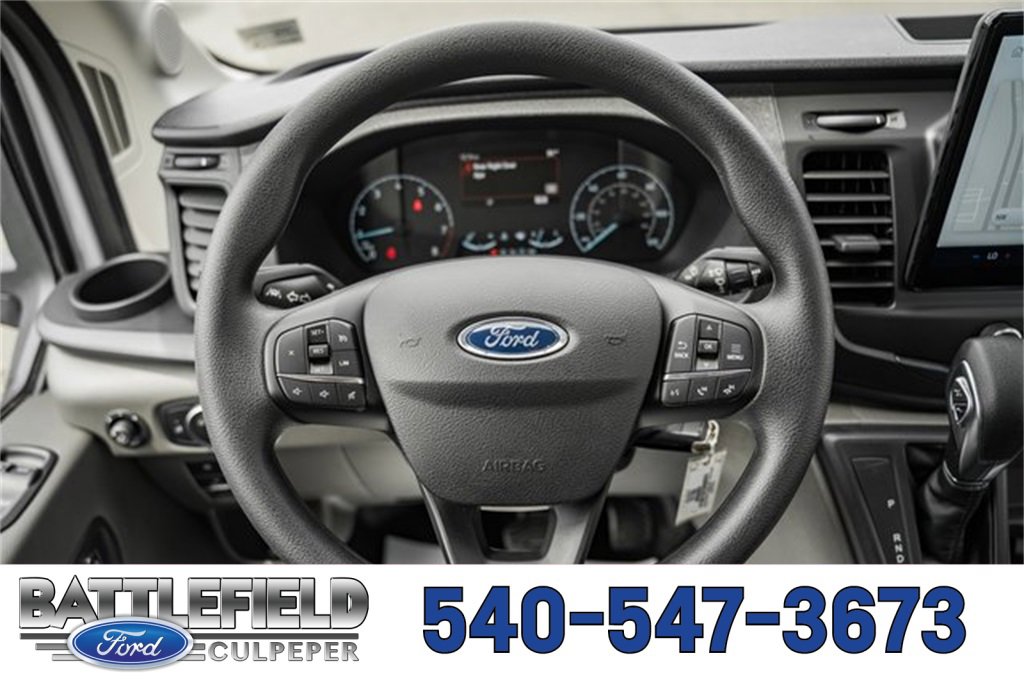 New 2025 Ford Transit 250 148 Medium Roof image 18