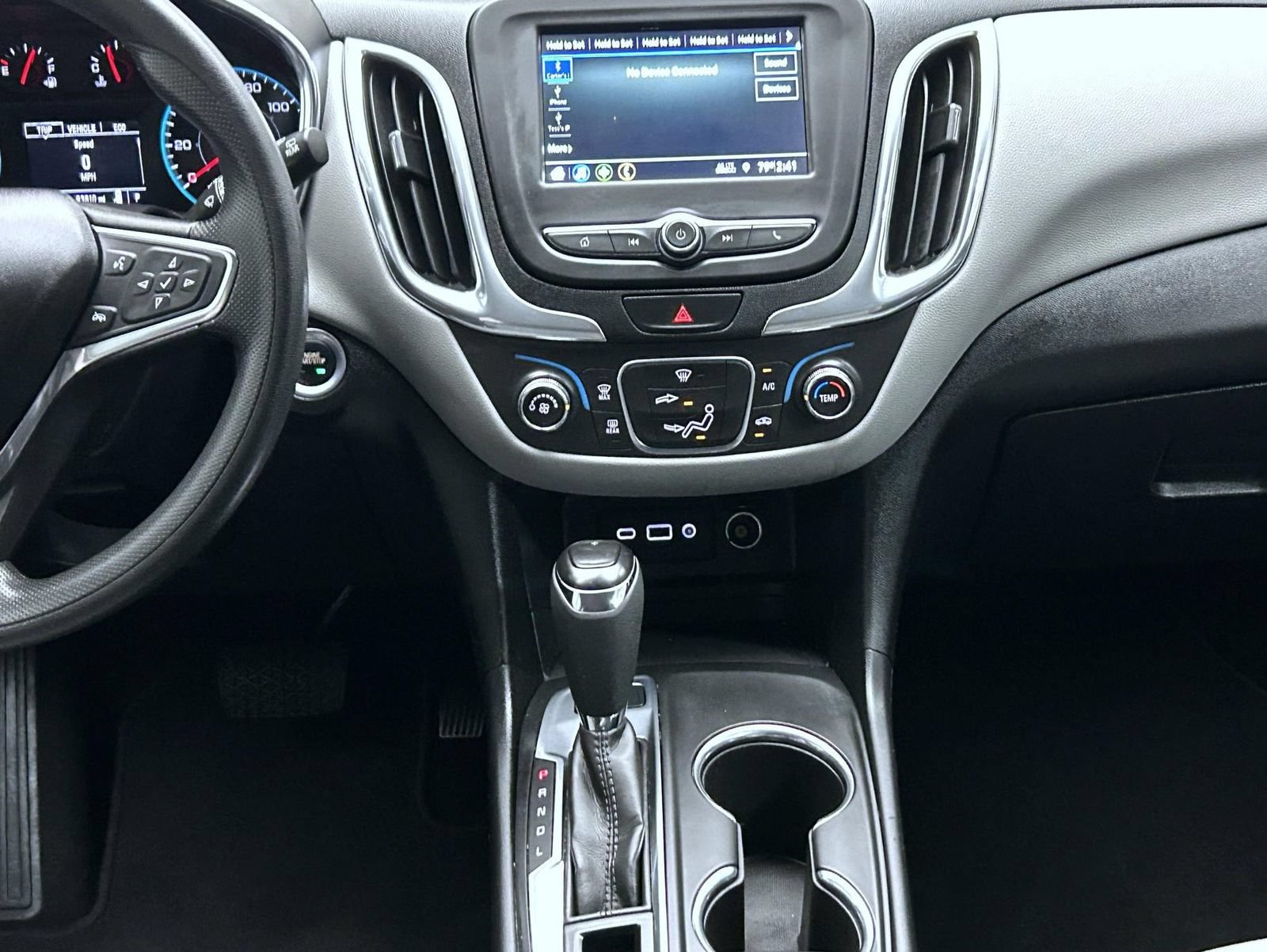 Used 2019 Chevrolet Equinox LS w/ LS Convenience Package AWD/4WD image 13