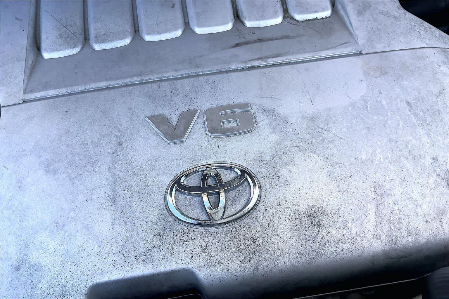 Used 2012 Toyota Highlander Limited w/ Tow Pkg FWD image 33