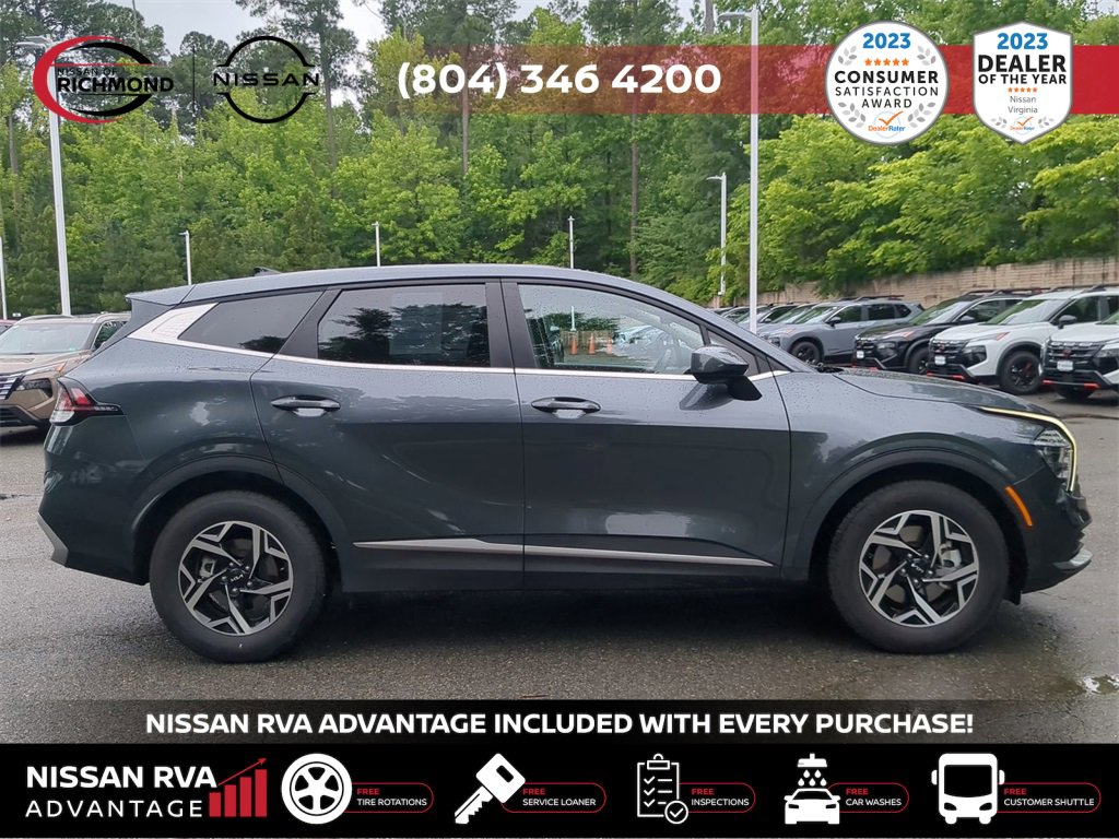 Used 2024 Kia Sportage LX image 4