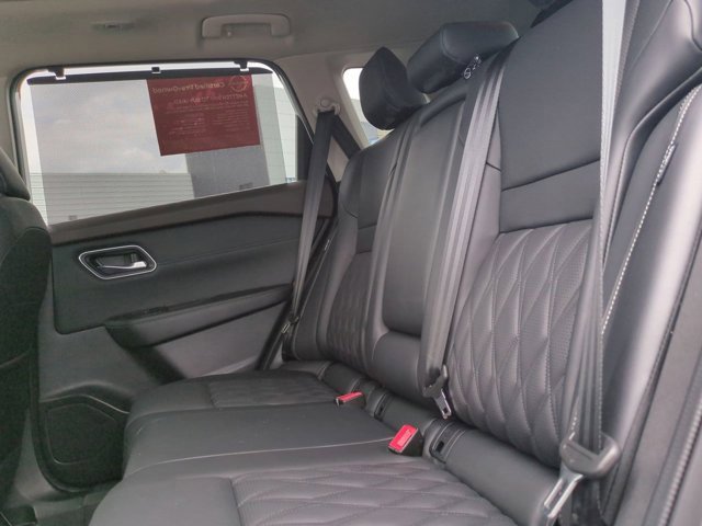 Certified 2023 Nissan Rogue Platinum w/ Platinum Premium Package image 15