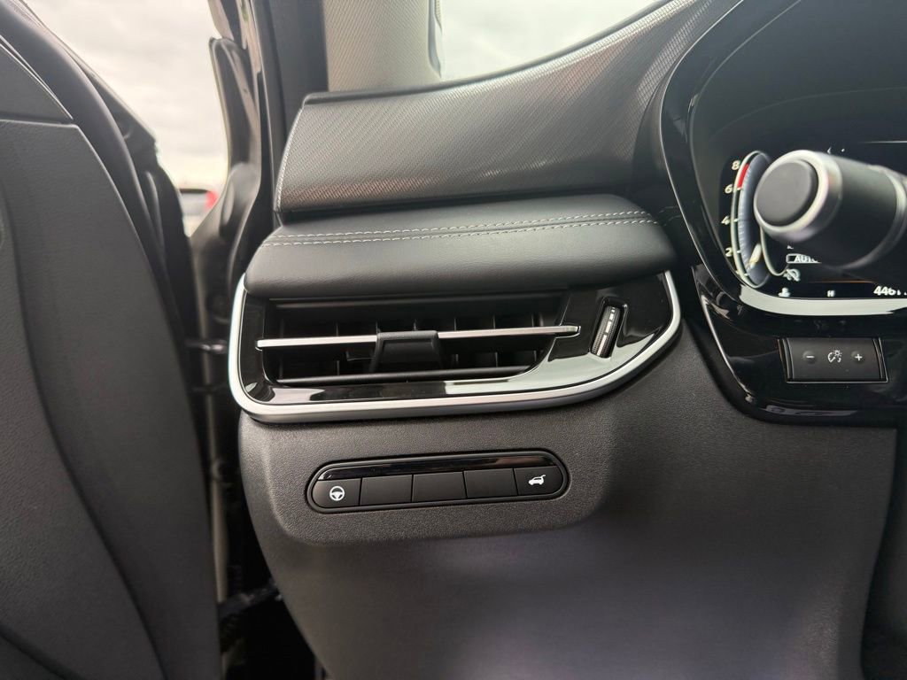 Used 2025 INFINITI QX60 Luxe image 21