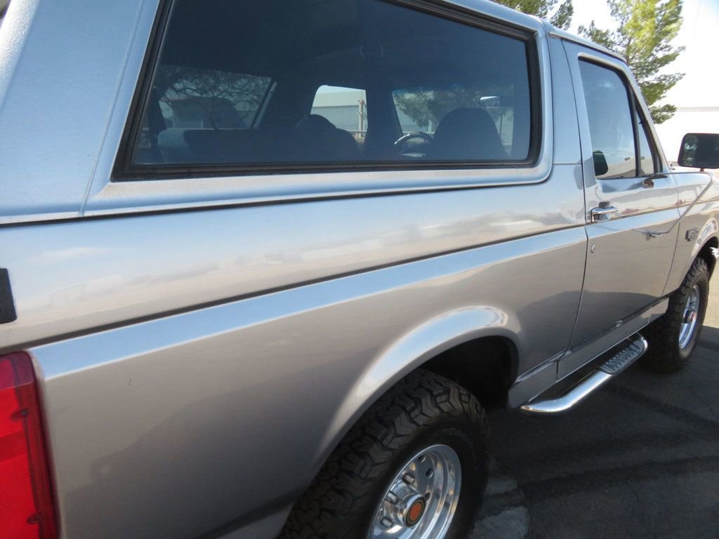 Used 1994 Ford Bronco XL image 10