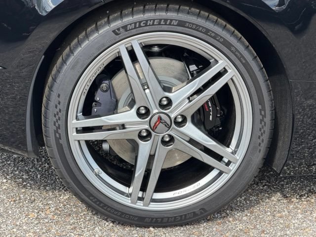 New 2027 Chevrolet Corvette Stingray Convertible w/ Z51 Performance Package RWD image 10