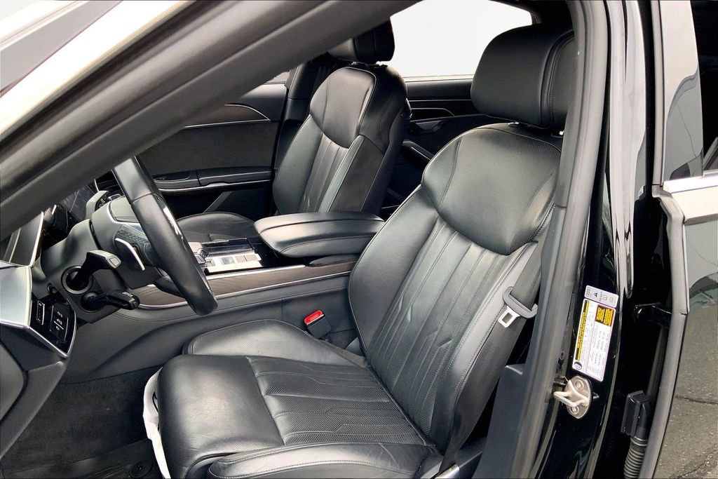 Used 2021 Audi A8 L 4.0T w/ Executive Plus Package image 15