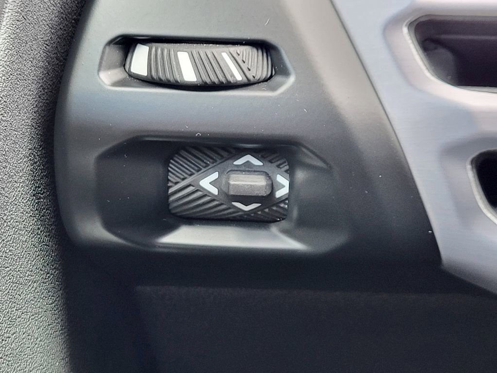 Used 2025 BMW 228i xDrive AWD/4WD image 13