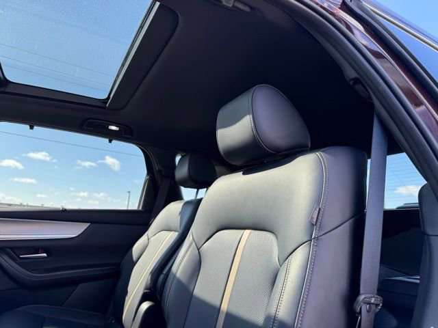 Certified 2025 MAZDA CX-90 3.3 Turbo S w/ Premium Package image 12