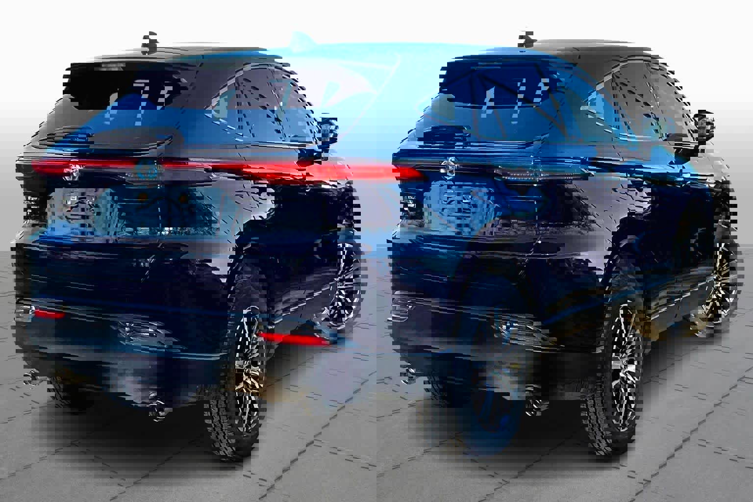 Certified 2024 Toyota Venza LE image 13