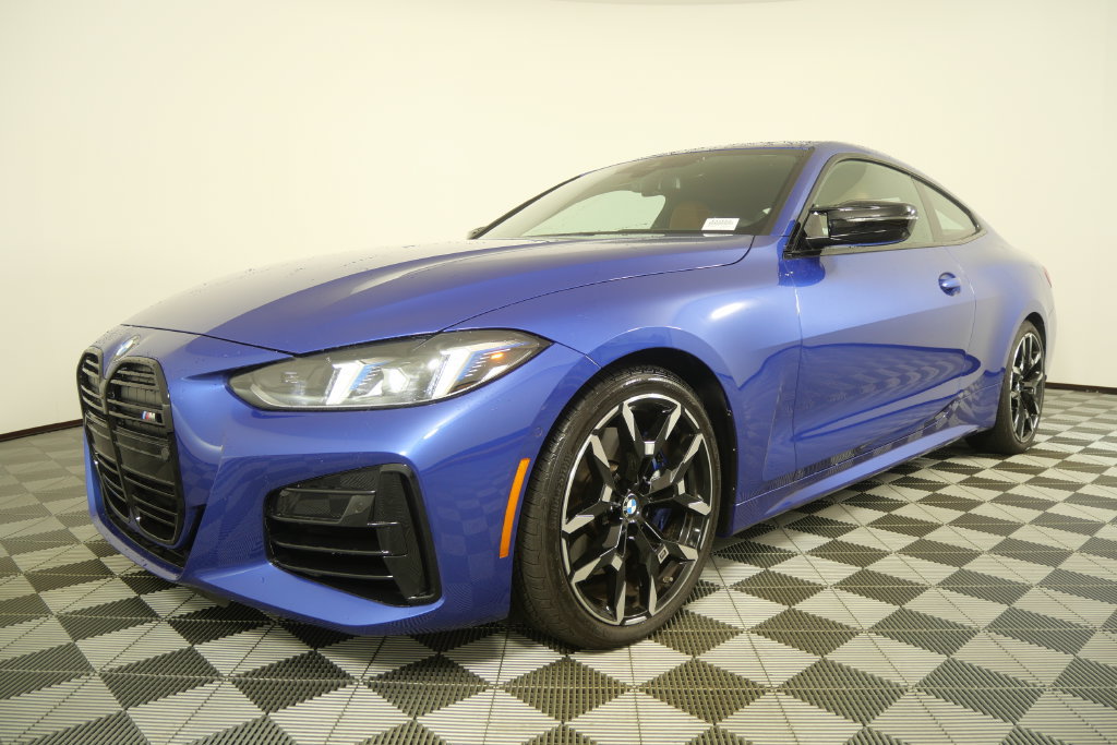 Certified 2026 BMW M440i Coupe RWD image 8