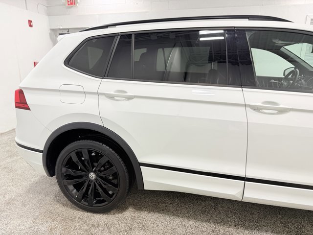 Used 2021 Volkswagen Tiguan SE R-Line AWD/4WD image 9