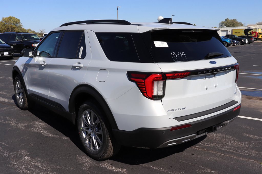New 2026 Ford Explorer Active image 10