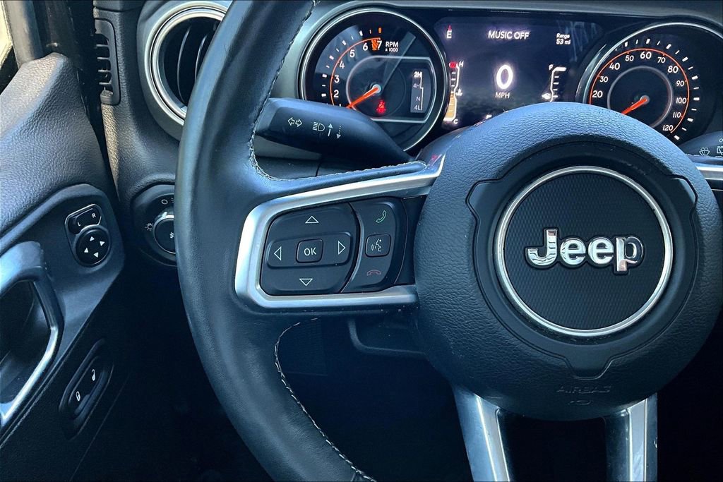 Used 2019 Jeep Wrangler Unlimited Sahara AWD/4WD image 14