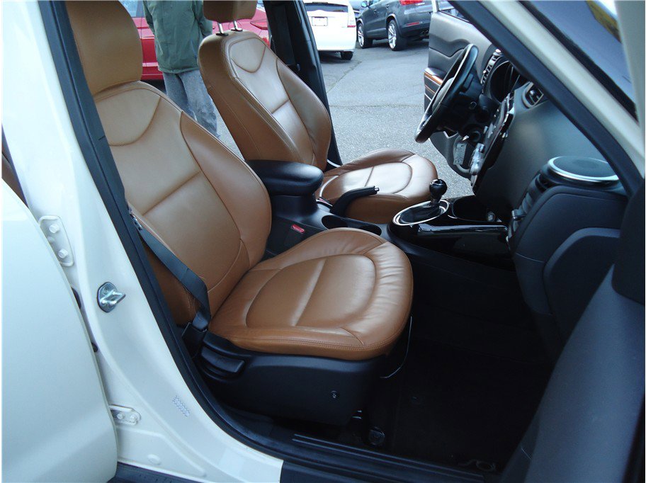 Used 2016 Kia Soul ! w/ Umber Package 1 image 13