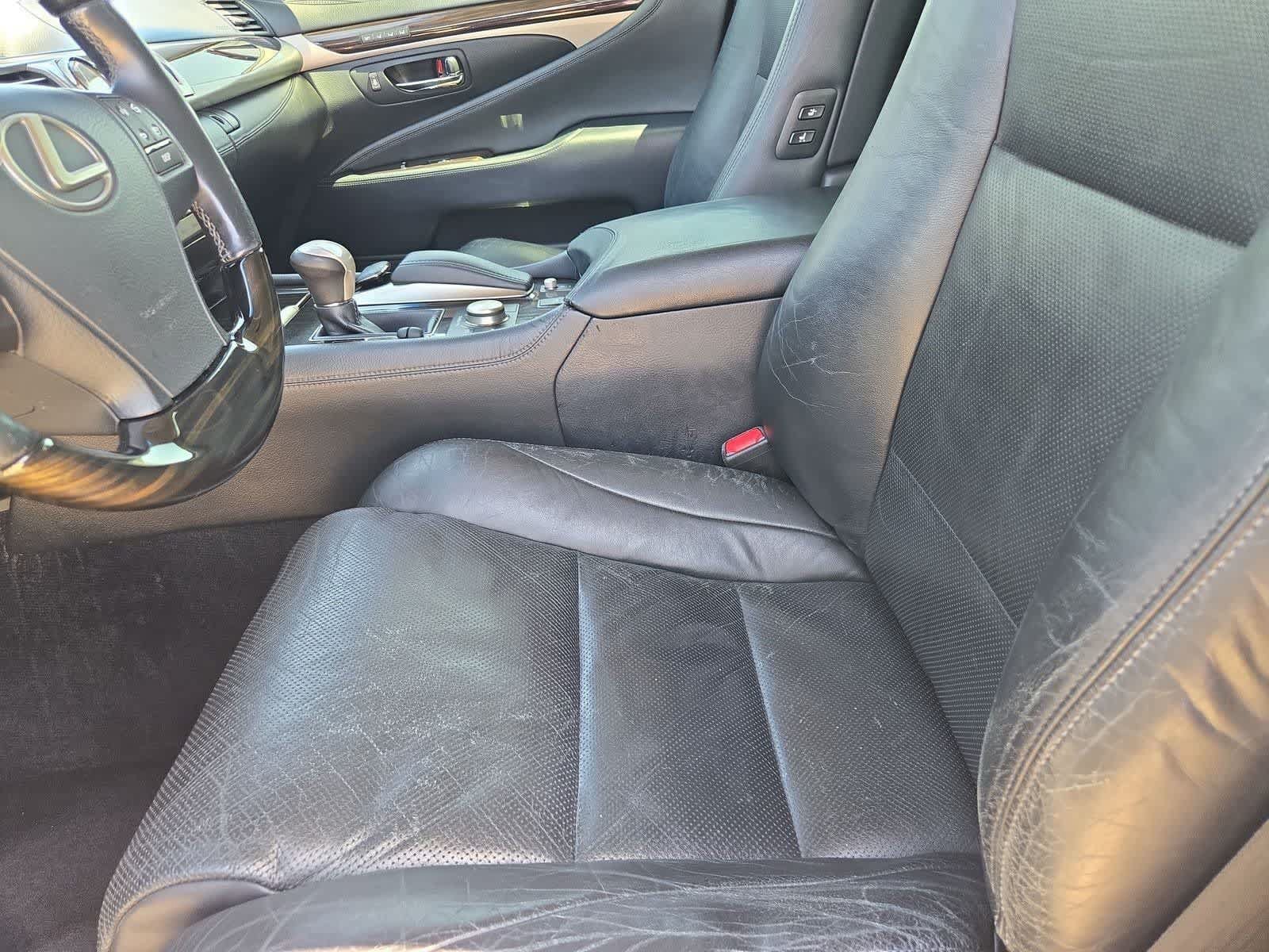 Used 2013 Lexus LS 460 w/ Comfort Pkg RWD image 14