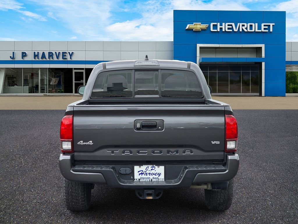 Used 2023 Toyota Tacoma SR AWD/4WD image 5
