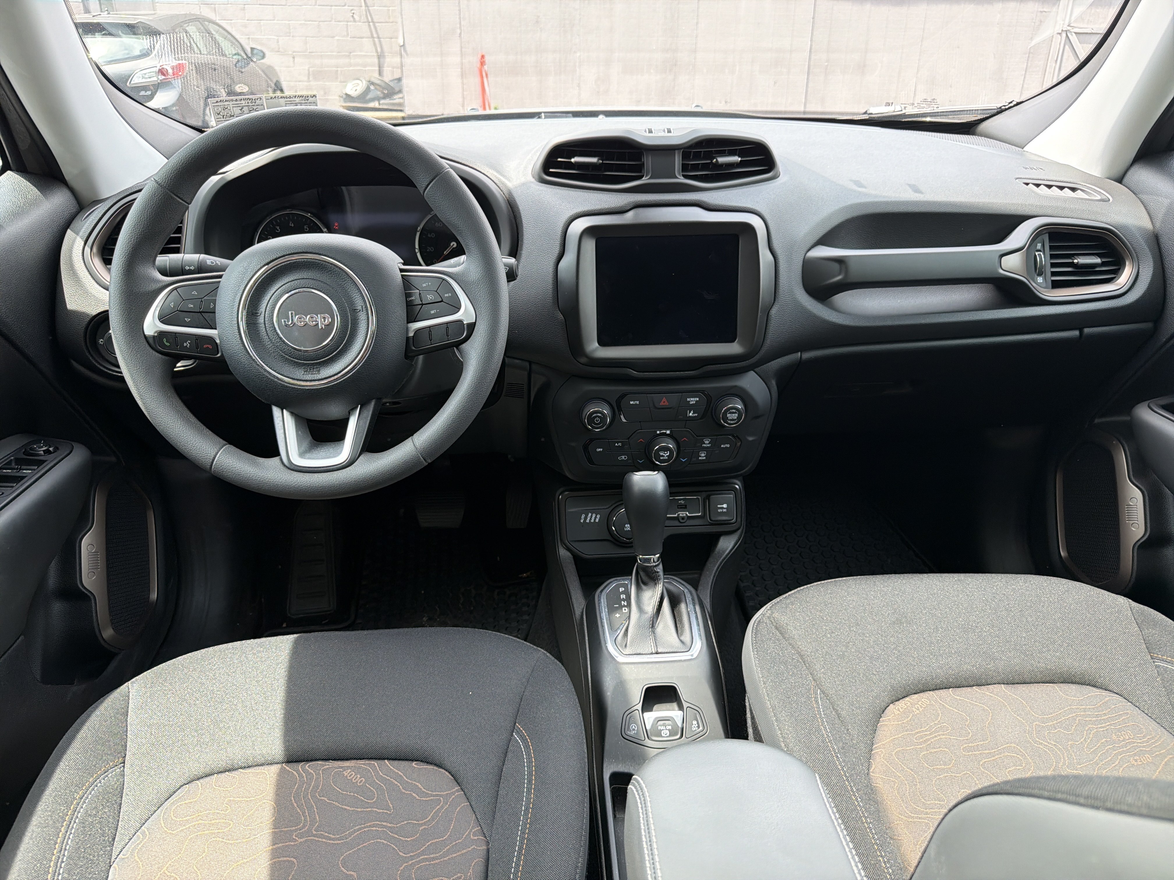 Certified 2023 Jeep Renegade Latitude w/ Sun/Sound Group AWD/4WD image 12