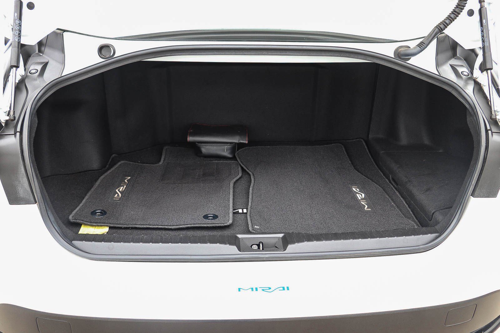 Used 2022 Toyota Mirai XLE w/ Advanced Technology Package image 26